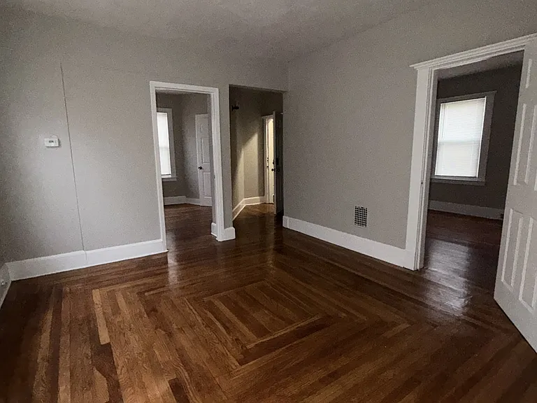 85 Morris St #2 — Photo 3