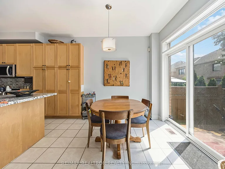 23 Amberty St — Photo 9