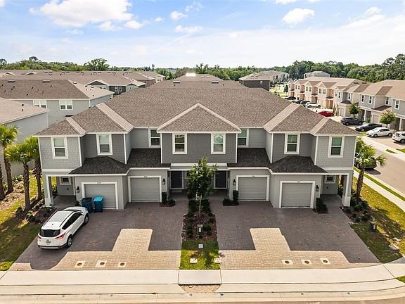3rd image of 3002 CANARY AVENUE