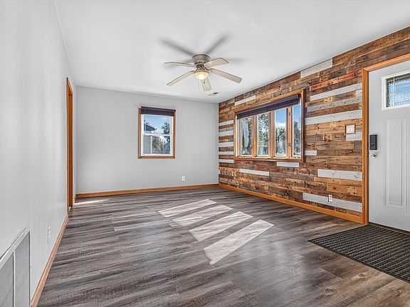 3rd image of 205 E 9th St