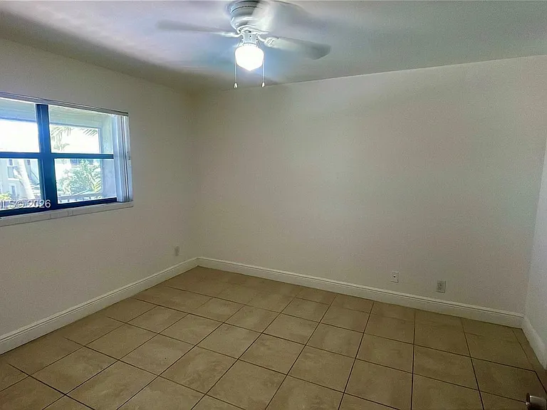 4071 NW 87th Ave #0 — Photo 3