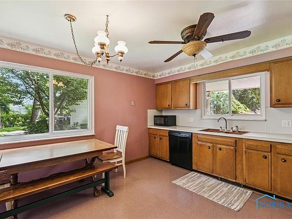 4th image of 6155 Dellwood Dr