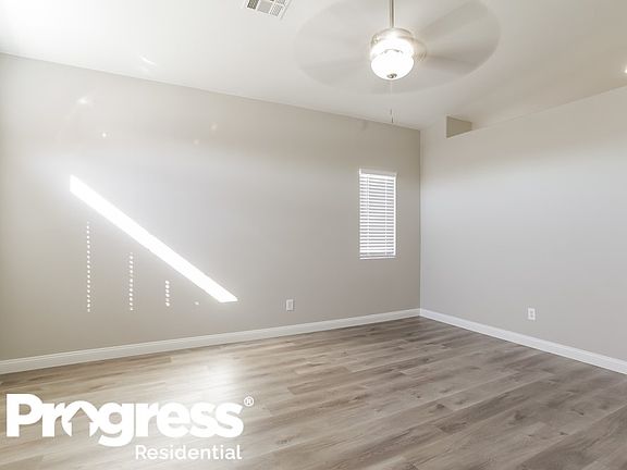 3rd image of 2504 Hollow Oak Ave