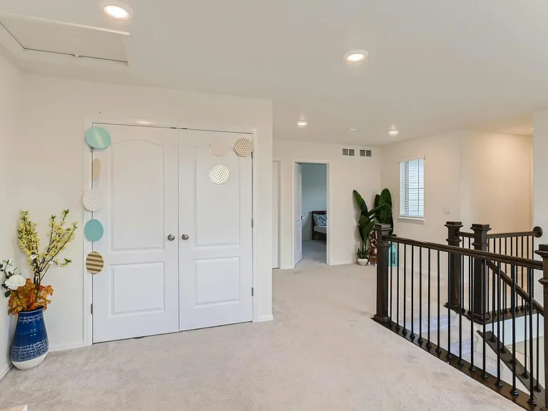 9696 Meeker St — Photo 21