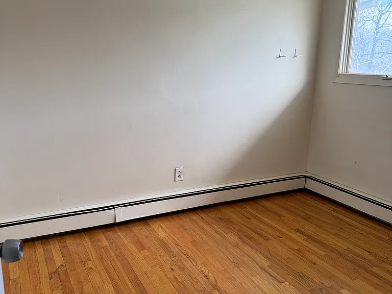 5 Wood Ave #2D — Photo 5