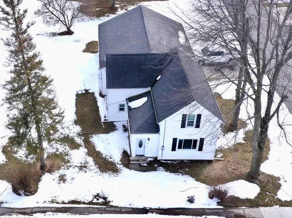 10 Sugar St, Leipsic, OH 45856