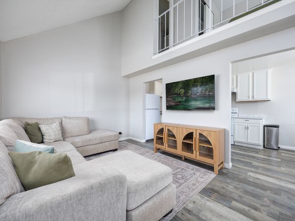 880-882 Mark Ave #880