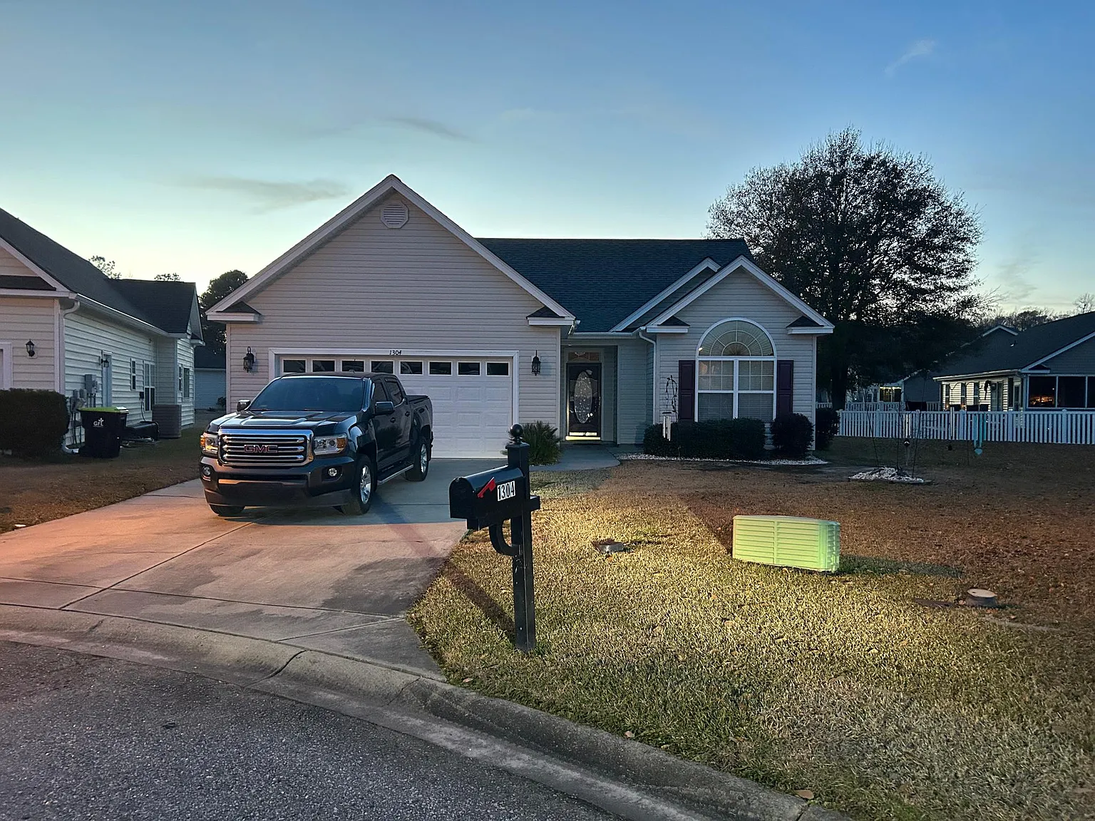 3 bed, 1847 sqft, $1,900 — Photo 2