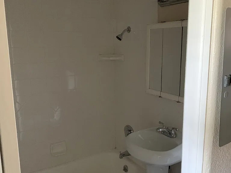 1 bed, 1.0 bath, 620 sqft, $1,400 — Photo 5