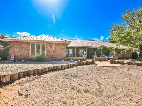 435 County Road 175, Meadow, TX 79345