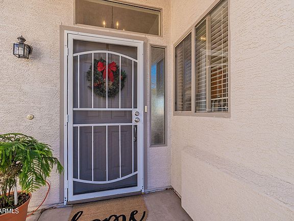 3rd image of 30573 N MAPLE CHASE Drive