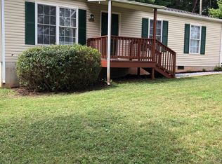 90 Windsock Ln, Rocky Mount, VA 24151