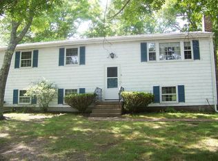 16 University Ave, Pembroke, MA 02359
