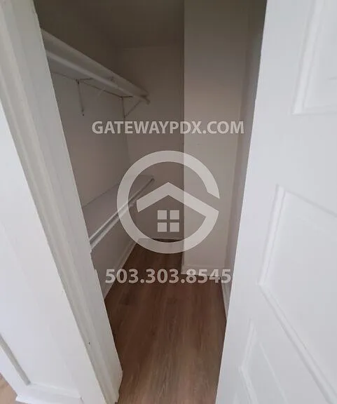 1038 Grove St #A — Photo 9