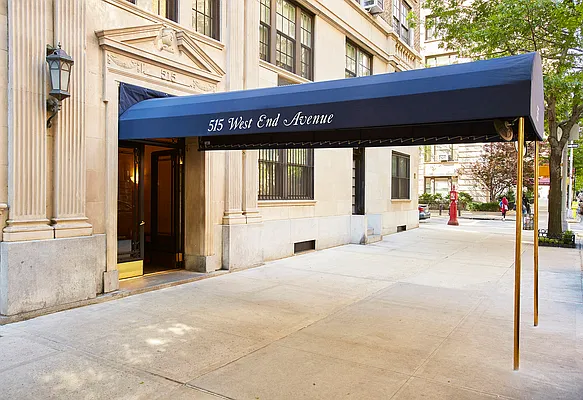 Sold by Compass | media 10