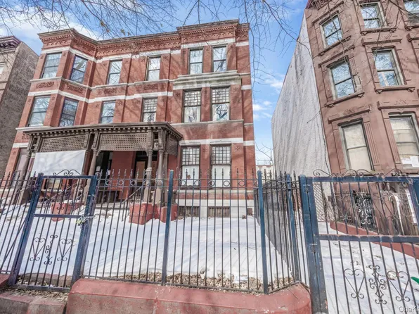 75 Macon Street #HSE, Brooklyn, NY 11216