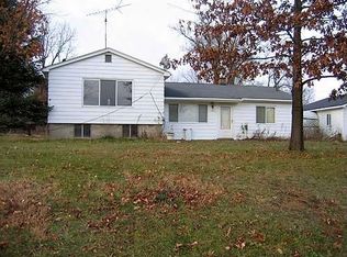 204 Hickey Ave, Springfld Twp, MI 48350