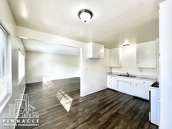 4th image of 1332 W 225th St #19