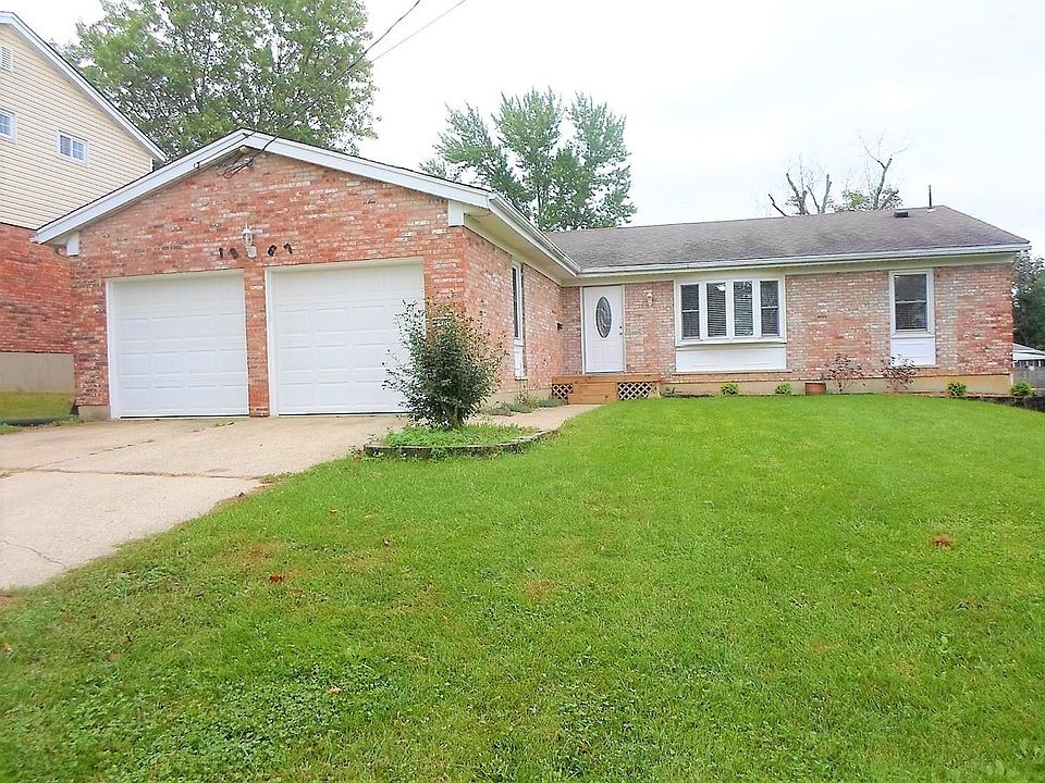 All Brick Ranch with a 2 car garage!