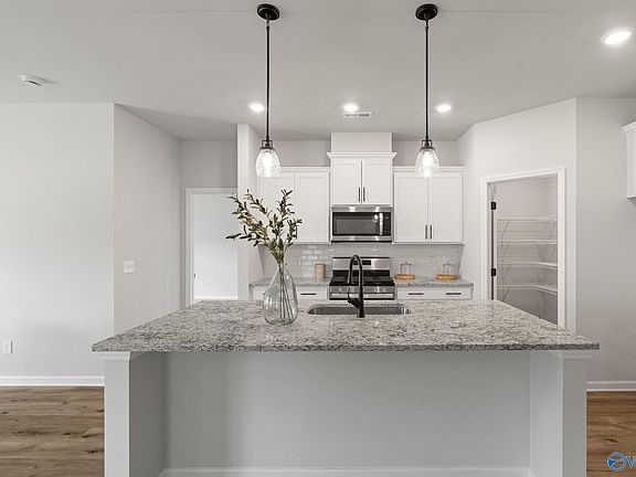 4th image of 118 Virtue Way