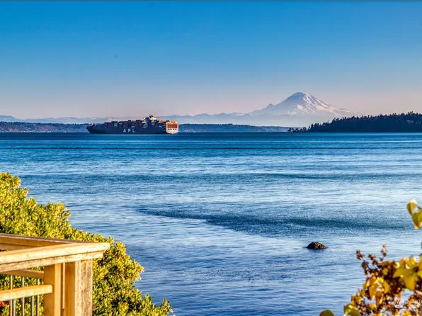 10043 NE South Beach Drive, Bainbridge Island, WA 98110