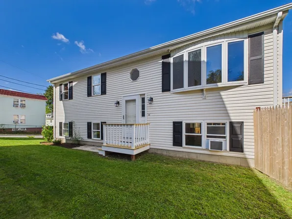 102 Vestal St, Fall River, MA 02720