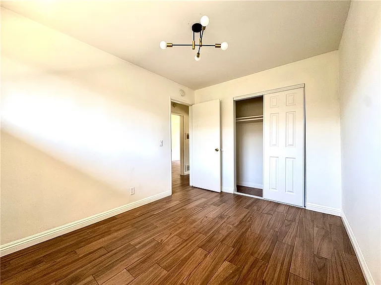 233 S Baldwin Ave #D — Photo 13