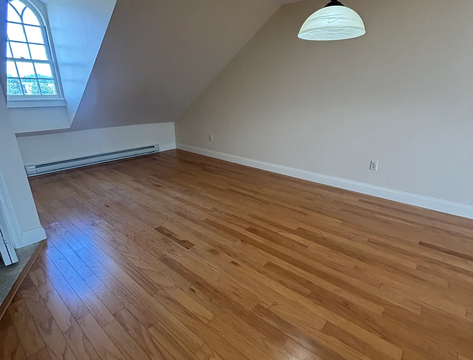 2 bed, 1200 sqft, $1,450 — Photo 4