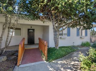 330 NE Hillcrest St, Madras, OR 97741