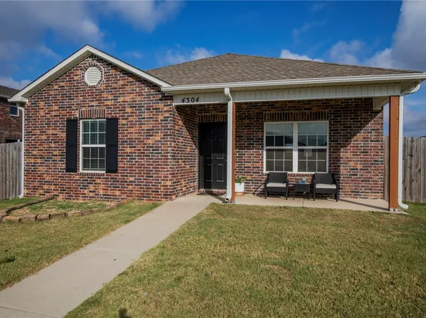 4304 SW Lexington Ave, Bentonville, AR 72713
