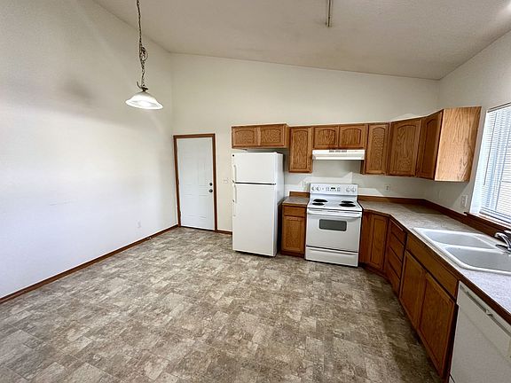 5th image of 8004 Hudson Dr