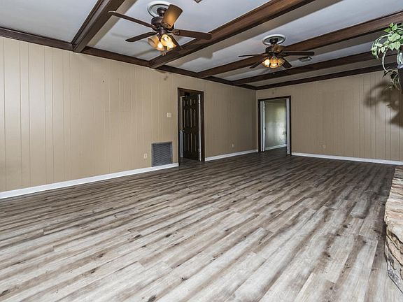 3rd image of 208 Orgeron Dr