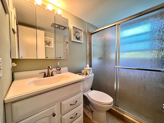 5th image of 333 Chatham P