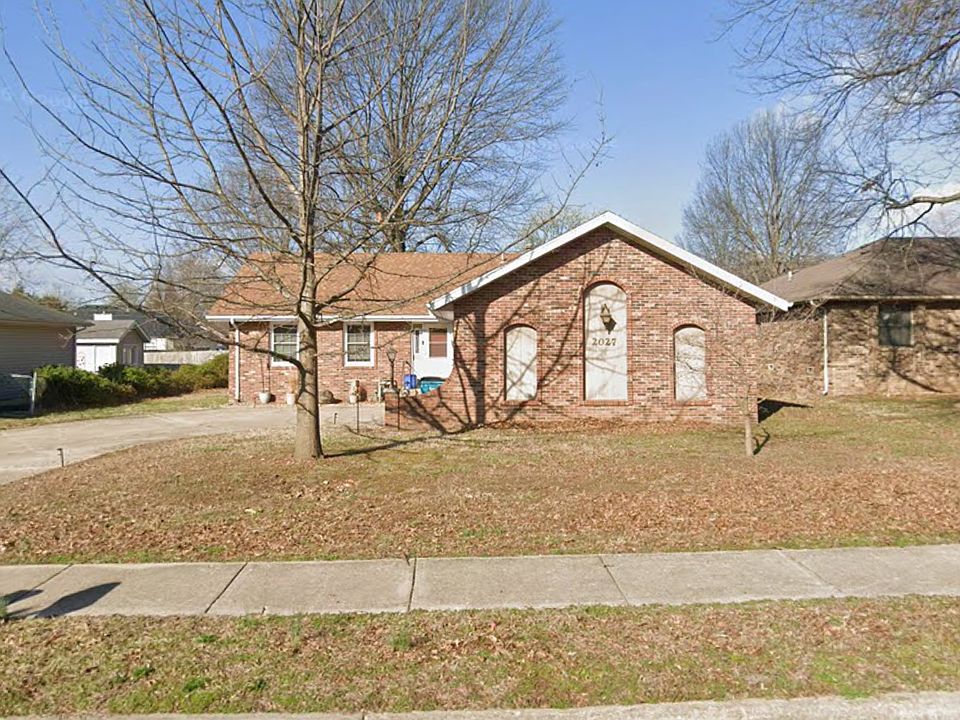 1st image of 2027 S Wellington Ave