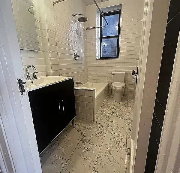 2586 Broadway #4C — Photo 4