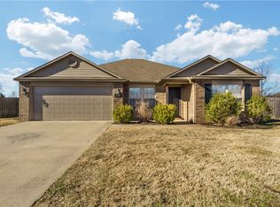 3770 Alliance Dr, Bethel Heights, AR 72764