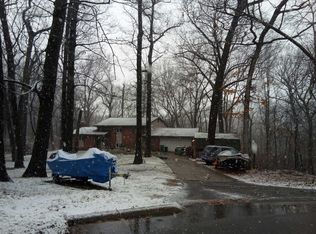 1286 Westlake Woods Dr, Springfield, MI 49037