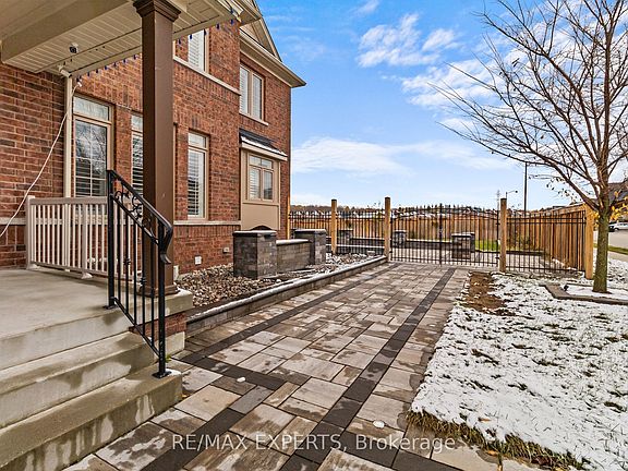 3rd image of 22 Travers Gate