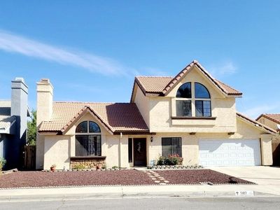 5127 Batris Ln, Quartz Hill, CA, 93536