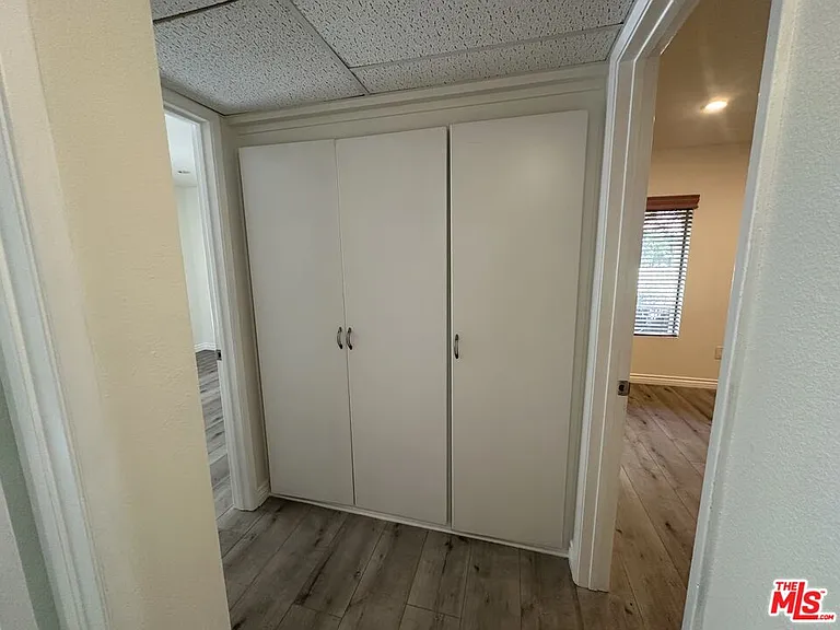 18350 Hatteras St #202 — Photo 5