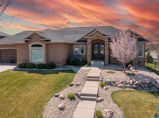 7301 S Meredith Ave, Sioux Falls, SD 57108