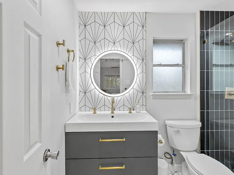 1015 E Yager Ln #115 — Photo 27
