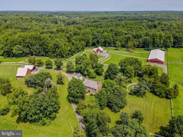 246 Mill Swamp Rd, Edgewater, MD 21037