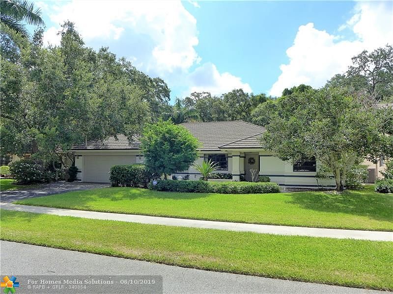 1st image of 1630 E Oak Knoll Cir
