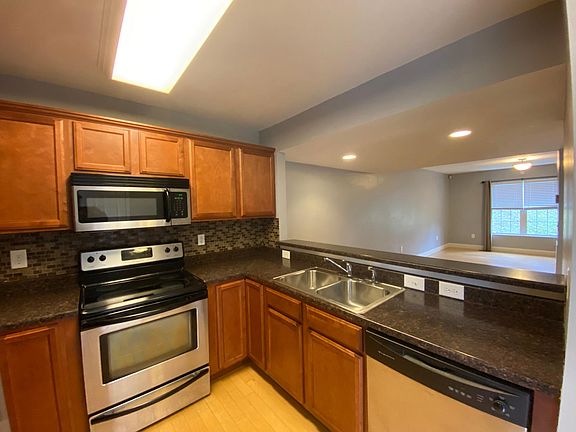 4th image of 1113 High St APT 202
