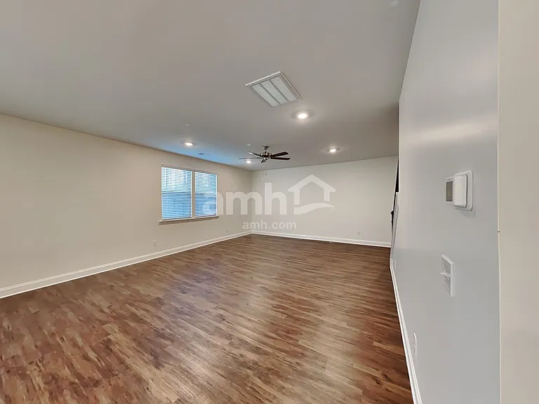 618 Rivermist Dr — Photo 7