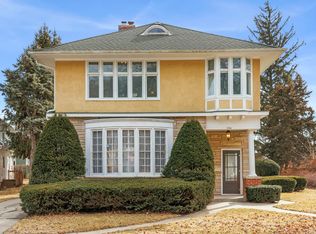 356 Linden Pl, Dekalb, IL 60115