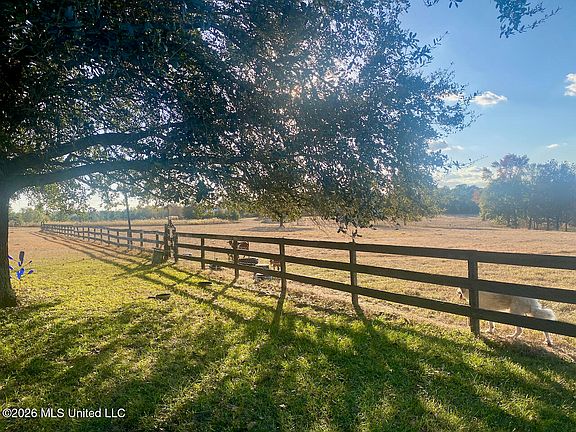 5th image of 1133 Hancock Rd