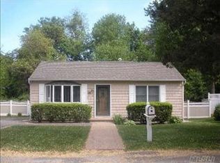 24 Shorehaven Blvd, Ronkonkoma, NY 11779