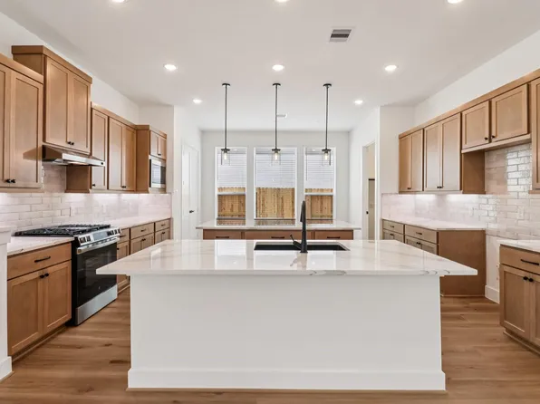 9729 Roaring River Falls Ln, Porter, TX 77365